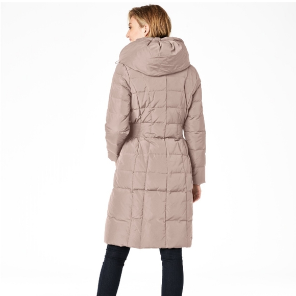 Cole haan's chic knee length puffer coat.NWOT. - Picture 7 of 8